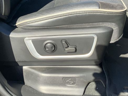 Used 2022 RAM 1500 Laramie AWD/4WD image 64