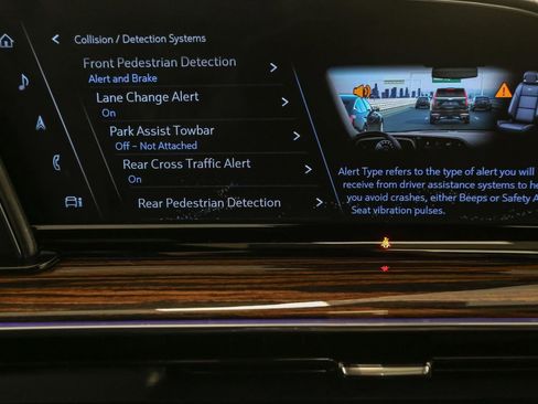 Used 2021 Cadillac Escalade Premium Luxury w/ Performance Package image 36