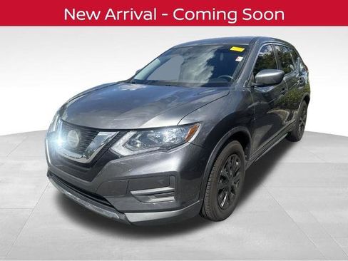 Certified 2020 Nissan Rogue S FWD image 1