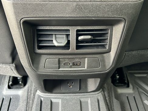 New 2026 Chevrolet Colorado Z71 w/ Technology Package image 16