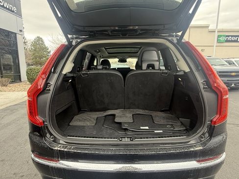 Used 2025 Volvo XC90 B6 Ultra image 29