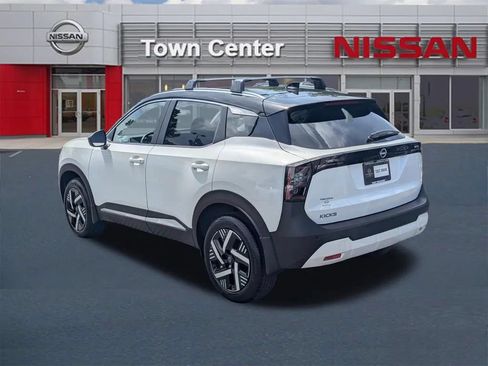 Certified 2026 Nissan Kicks SV w/ Cold Weather Package FWD image 5