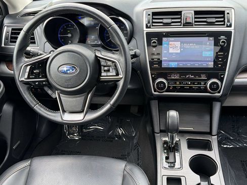 Used 2019 Subaru Outback 2.5i Limited AWD/4WD image 32