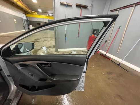 Used 2011 Hyundai Elantra GLS w/ Preferred Equipment Pkg 3 image 30