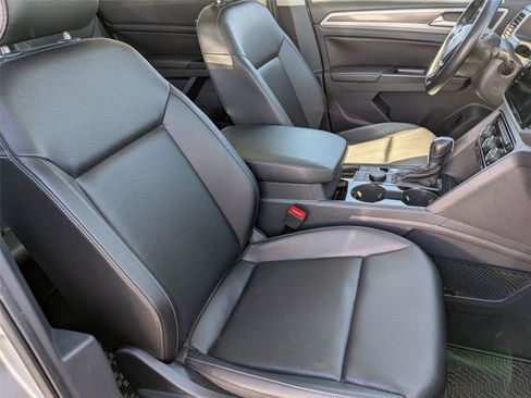 Used 2019 Volkswagen Atlas SEL R-Line AWD/4WD image 39