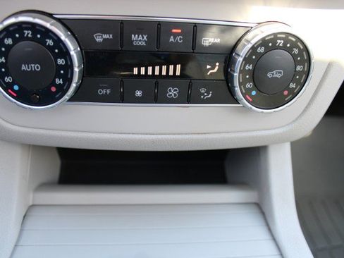 Used 2015 Mercedes-Benz ML 350 4MATIC image 23