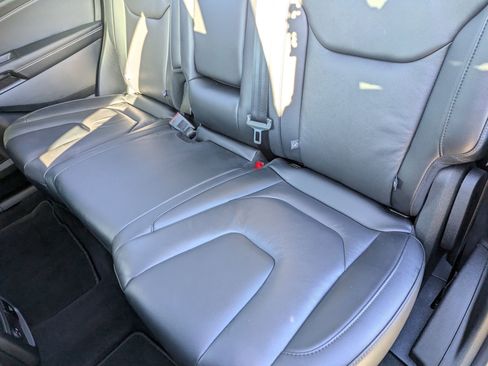 Certified 2022 Ford Edge Titanium w/ Class II Trailer Tow Package image 30