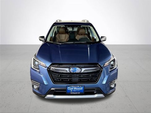 Used 2023 Subaru Forester Touring image 3