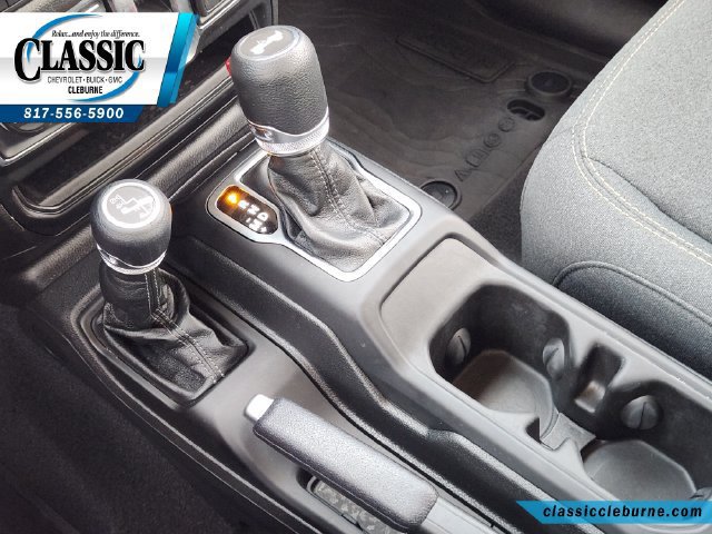 Used 2025 Jeep Wrangler Sport AWD/4WD image 26