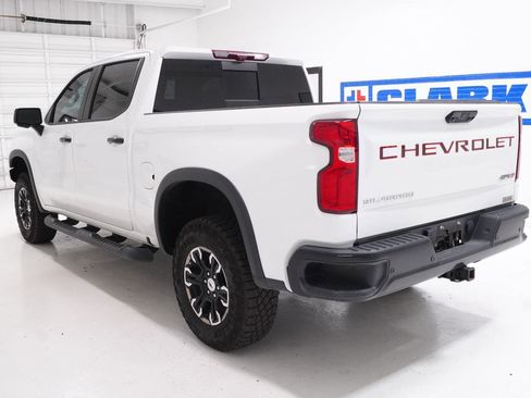 Used 2024 Chevrolet Silverado 1500 ZR2 w/ Technology Package AWD/4WD image 7