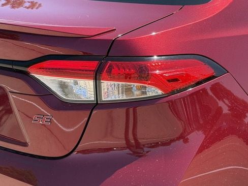 Used 2022 Toyota Corolla SE w/ Carpet Mat Package (TMS) FWD image 7