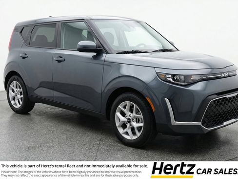 Used 2025 Kia Soul LX w/ LX Technology Package FWD image 1