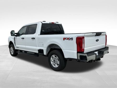 Used 2025 Ford F250 XLT w/ FX4 Off-Road Package AWD/4WD image 4