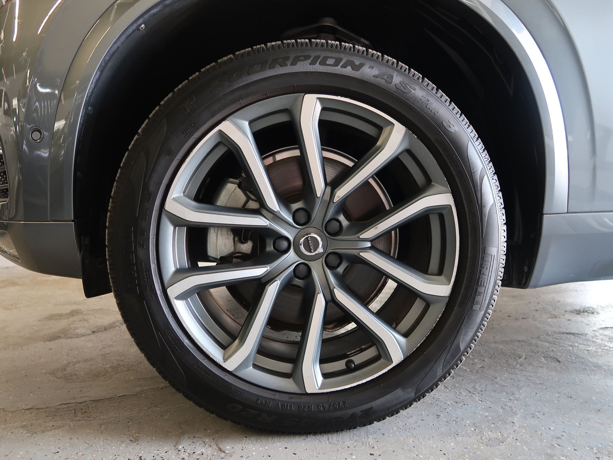 Used 2017 Volvo XC90 T6 Momentum w/ Vision Package AWD/4WD image 47