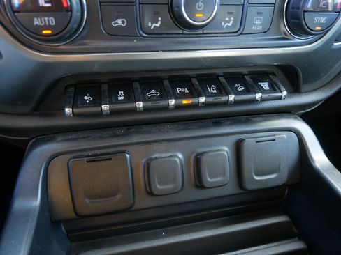 Used 2018 Chevrolet Silverado 3500 LTZ w/ Duramax Plus Package image 35