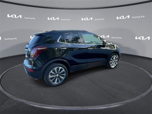 Used 2021 Buick Encore Preferred image 21