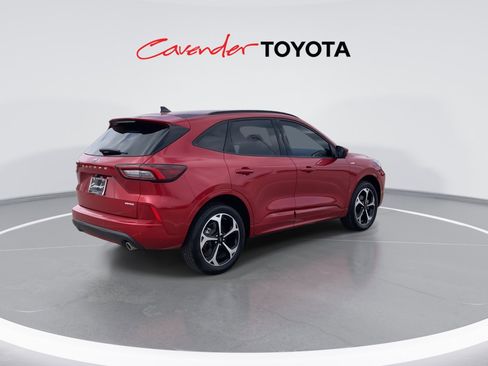 Used 2024 Ford Escape ST-Line Elite w/ Premium Technology Package image 8