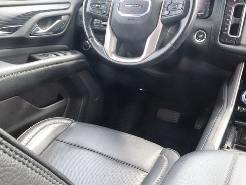 Used 2022 GMC Yukon Denali AWD/4WD image 9