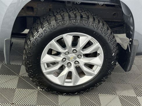 Used 2019 Chevrolet Silverado 1500 Custom AWD/4WD image 11