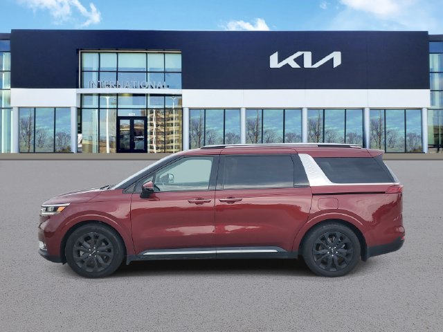 Certified 2024 Kia Carnival SX Prestige FWD image 4