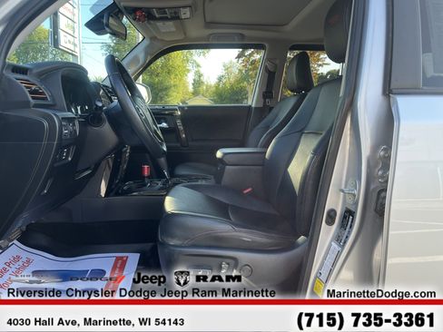 Used 2020 Toyota 4Runner 4WD image 29