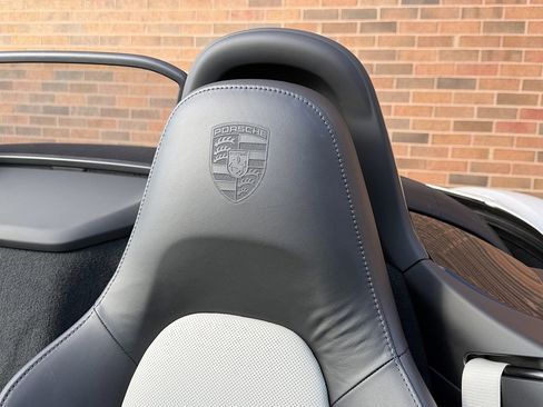 Used 2024 Porsche 718 Boxster image 19