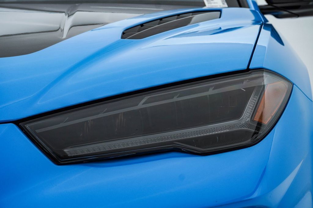 Used 2024 Lamborghini Urus Performante AWD/4WD image 8