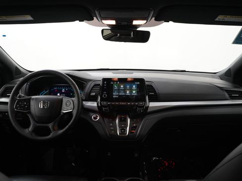 Used 2024 Honda Odyssey Sport image 15