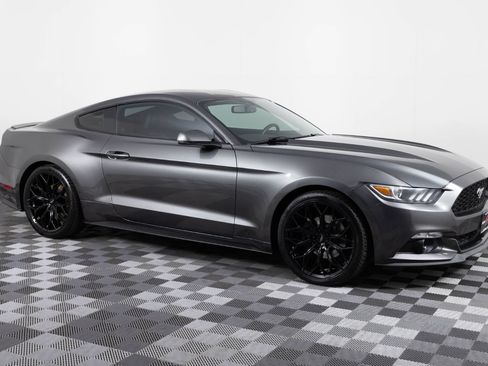 Used 2016 Ford Mustang Premium RWD image 10