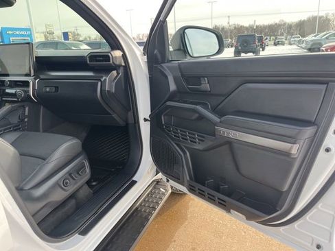 Used 2025 Toyota 4Runner TRD Off-Road Premium image 56