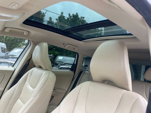 Used 2015 Volvo XC60 T5 Platinum FWD image 18