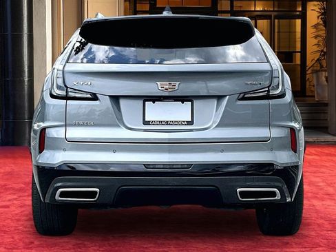 Used 2024 Cadillac XT4 Sport w/ Cold Weather Package FWD image 5