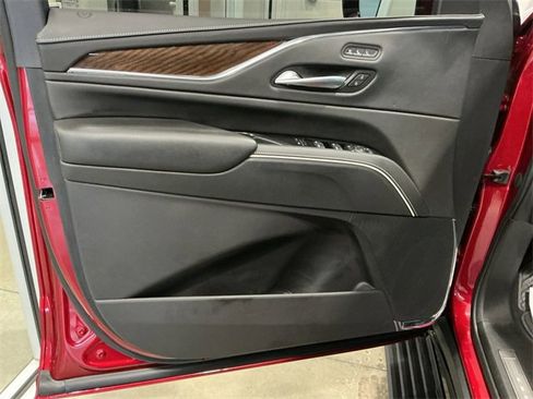 Certified 2023 Cadillac Escalade ESV Sport Platinum w/ LPO, ONYX Package image 20