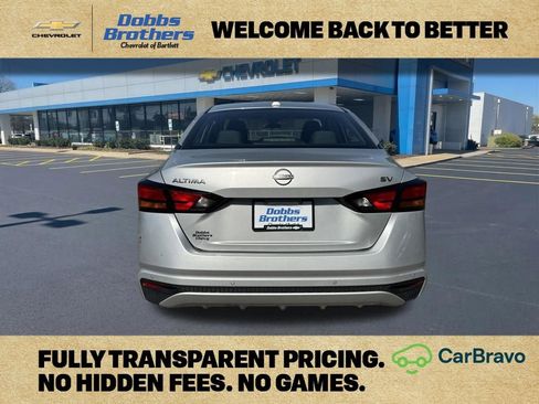Used 2024 Nissan Altima 2.5 SV FWD image 6