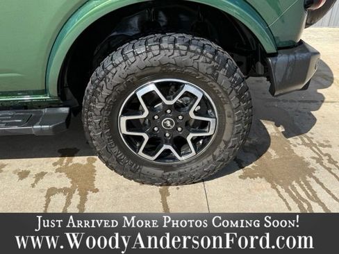 Used 2023 Ford Bronco Outer Banks AWD/4WD image 4