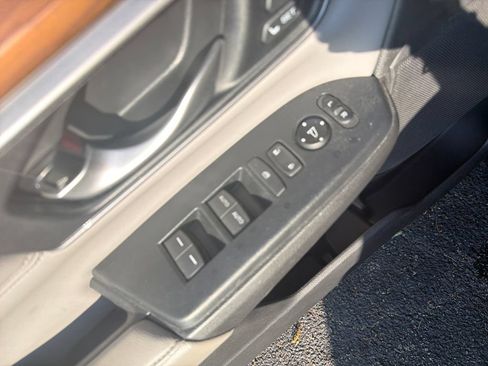 Used 2017 Honda CR-V EX-L image 12