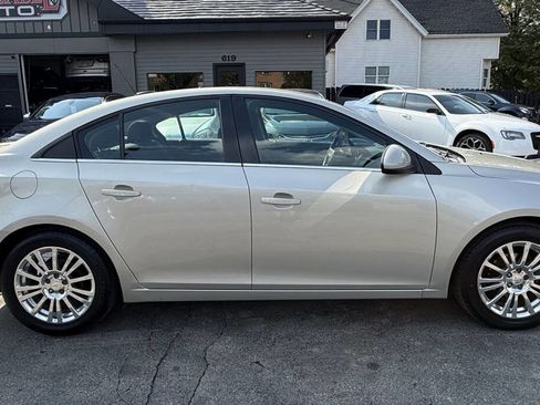 Used 2016 Chevrolet Cruze Eco image 12