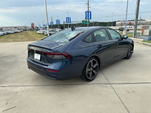 Certified 2026 Honda Accord SE image 8