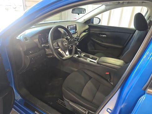 Used 2024 Nissan Sentra SV FWD image 18