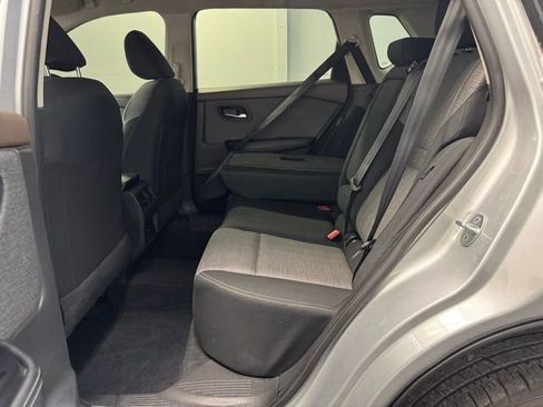 Used 2023 Nissan Rogue SV FWD image 31