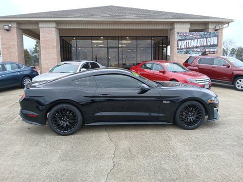 Used 2018 Ford Mustang GT image 2