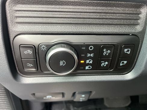 New 2026 Ford F350 Platinum w/ Tremor Off-Road Package AWD/4WD image 31