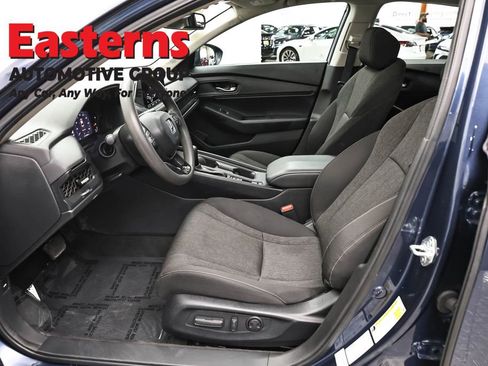 Used 2025 Honda Accord SE image 14