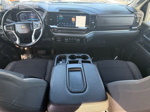 Used 2024 Chevrolet Silverado 2500 LT image 26