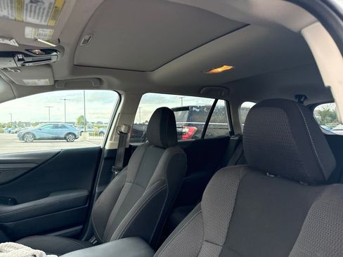 Used 2022 Subaru Outback Premium AWD/4WD image 9