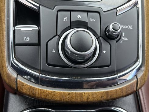 Used 2017 MAZDA CX-9 Signature image 31
