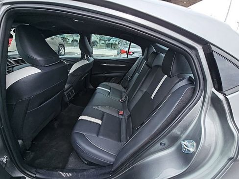 Used 2025 Toyota Camry SE image 8