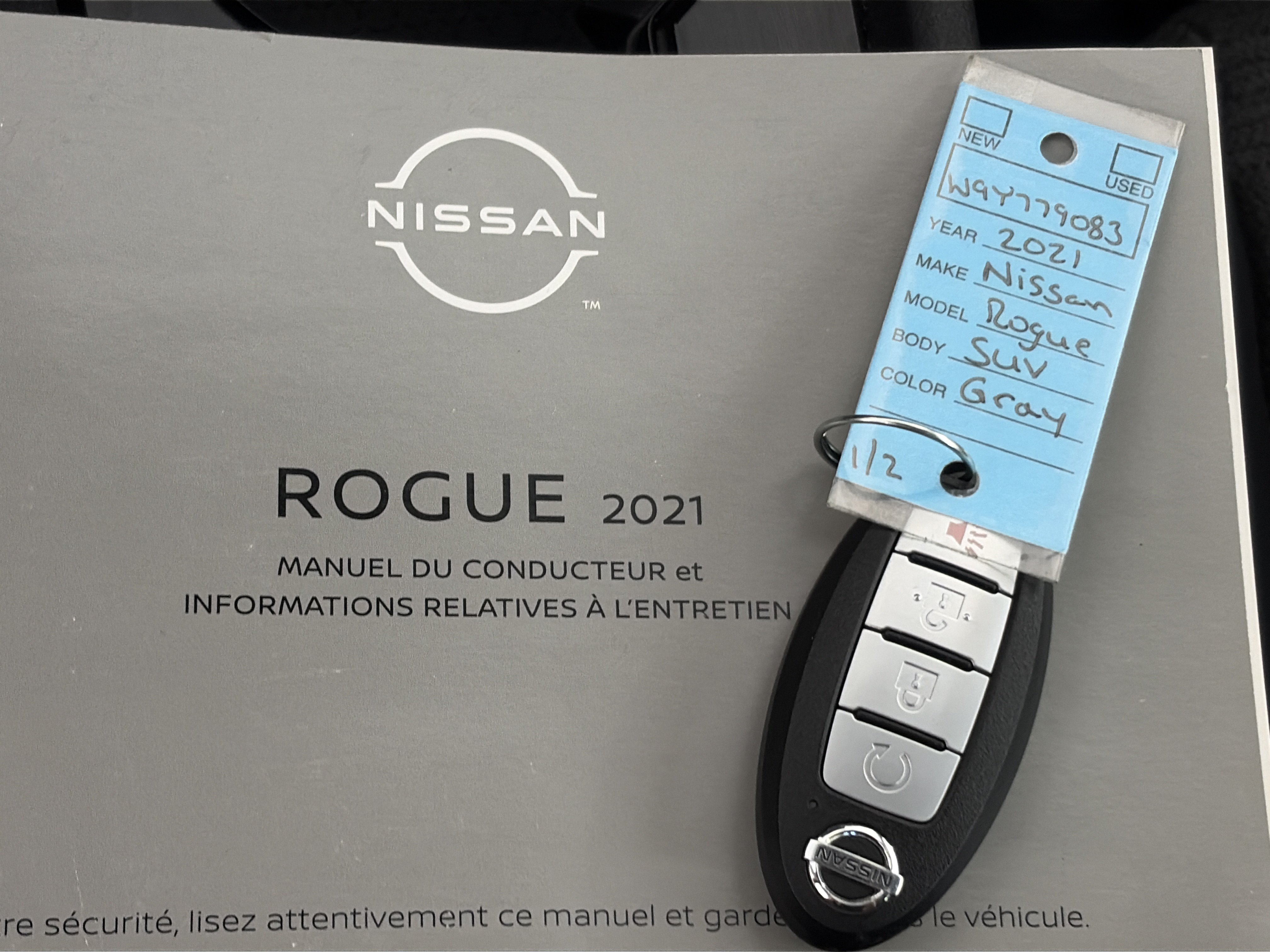 Used 2021 Nissan Rogue SV AWD/4WD image 36