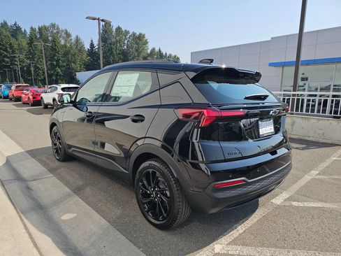 New 2027 Chevrolet Bolt RS w/ Super Cruise Package FWD image 5