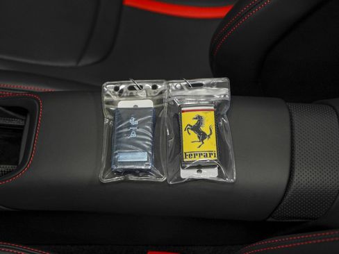 Used 2022 Ferrari SF90 Spider image 56